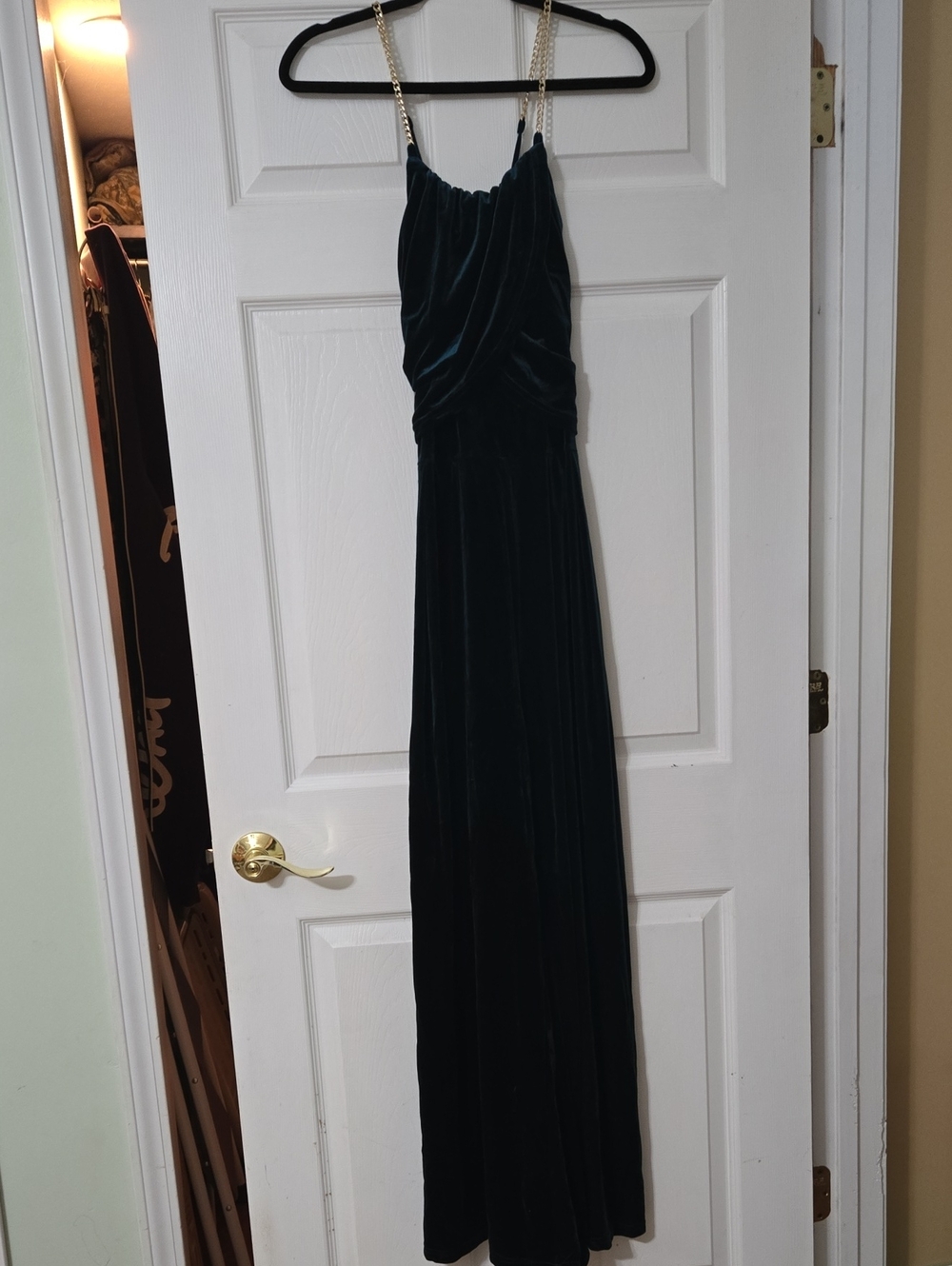 Elegant Women's Green Velvet Jumpsuit with Chain Straps